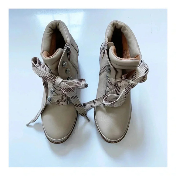 NEW Gentle Souls Mona Leather Lace-Up Bootie size 7.5 - Picture 6 of 13
